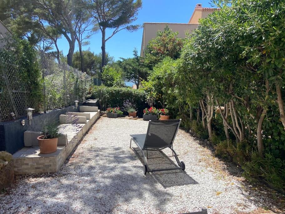 Logement Entier T2 Climatise, Parking Gratuit, Jardin, Plage A 2Min A Pied Санарі-сюр-Мер Екстер'єр фото